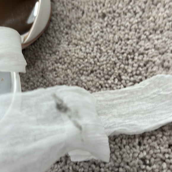 BADGLEY MISCHKA COLLECTION Blaze Pump 3” white heels - Picture 11 of 11